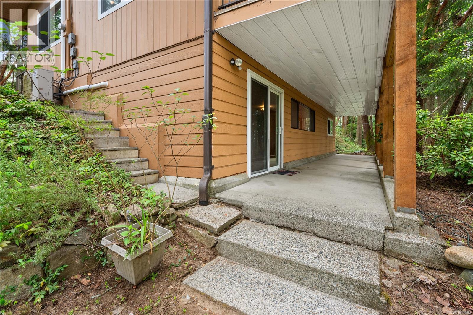 721 Noowick Rd - 40