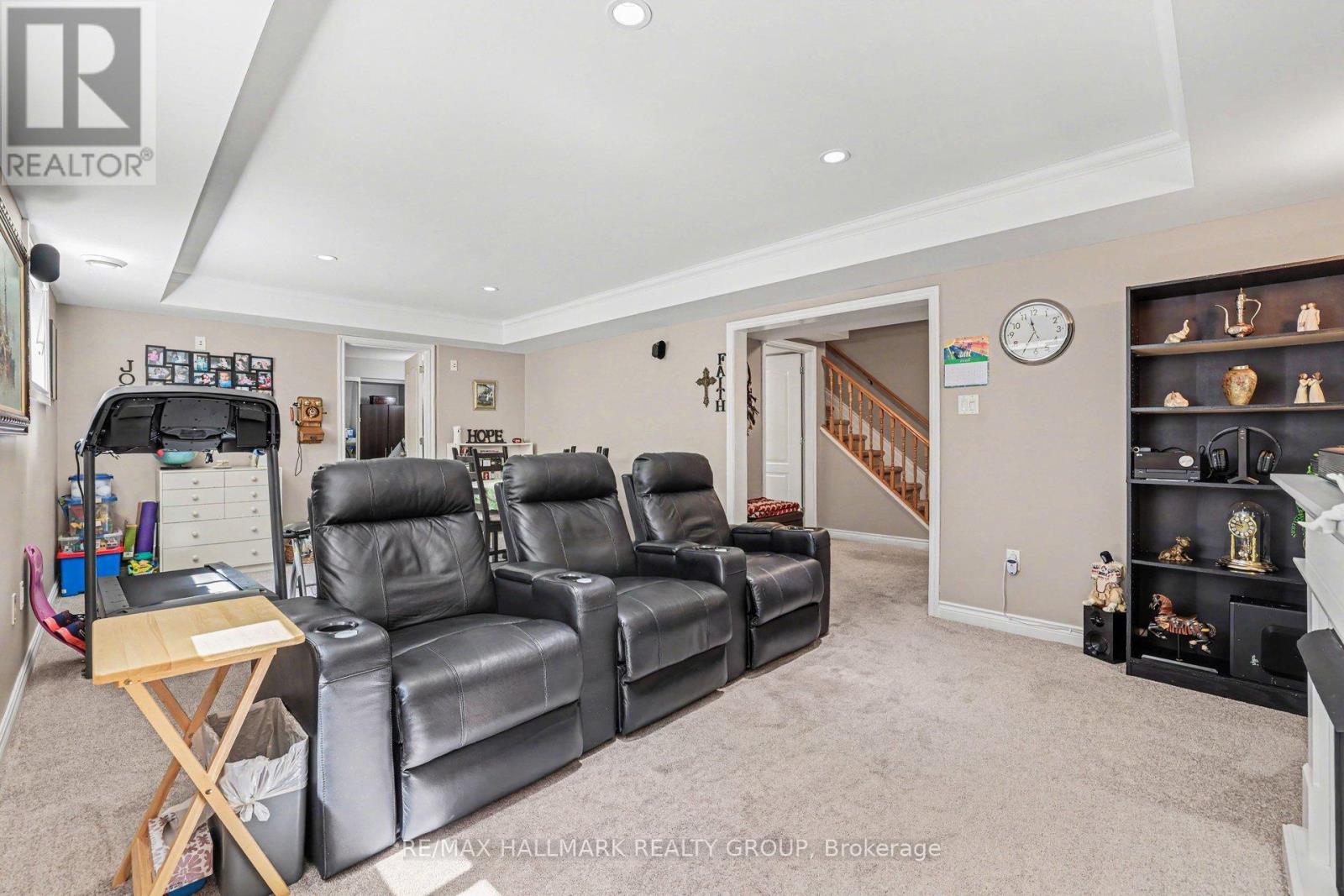 184 CHARMONT WAY - 37