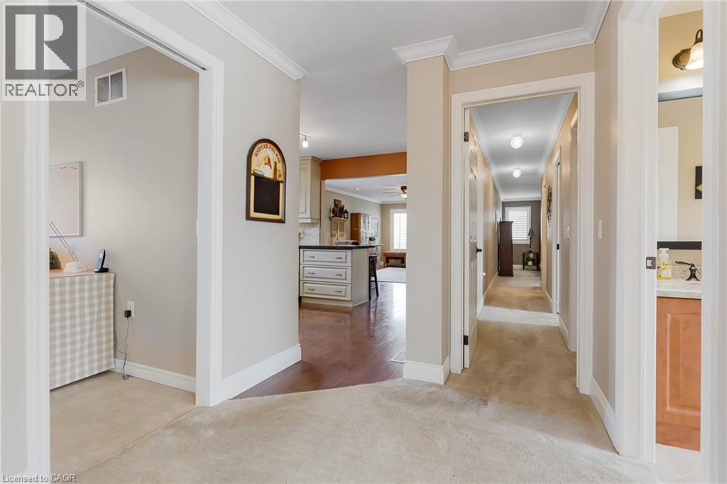 228 GLENARIFF Drive - 12