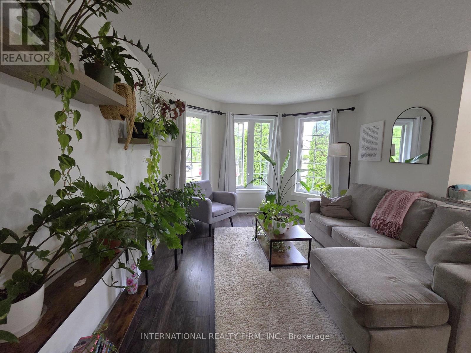 132 ESTHER DRIVE - 6