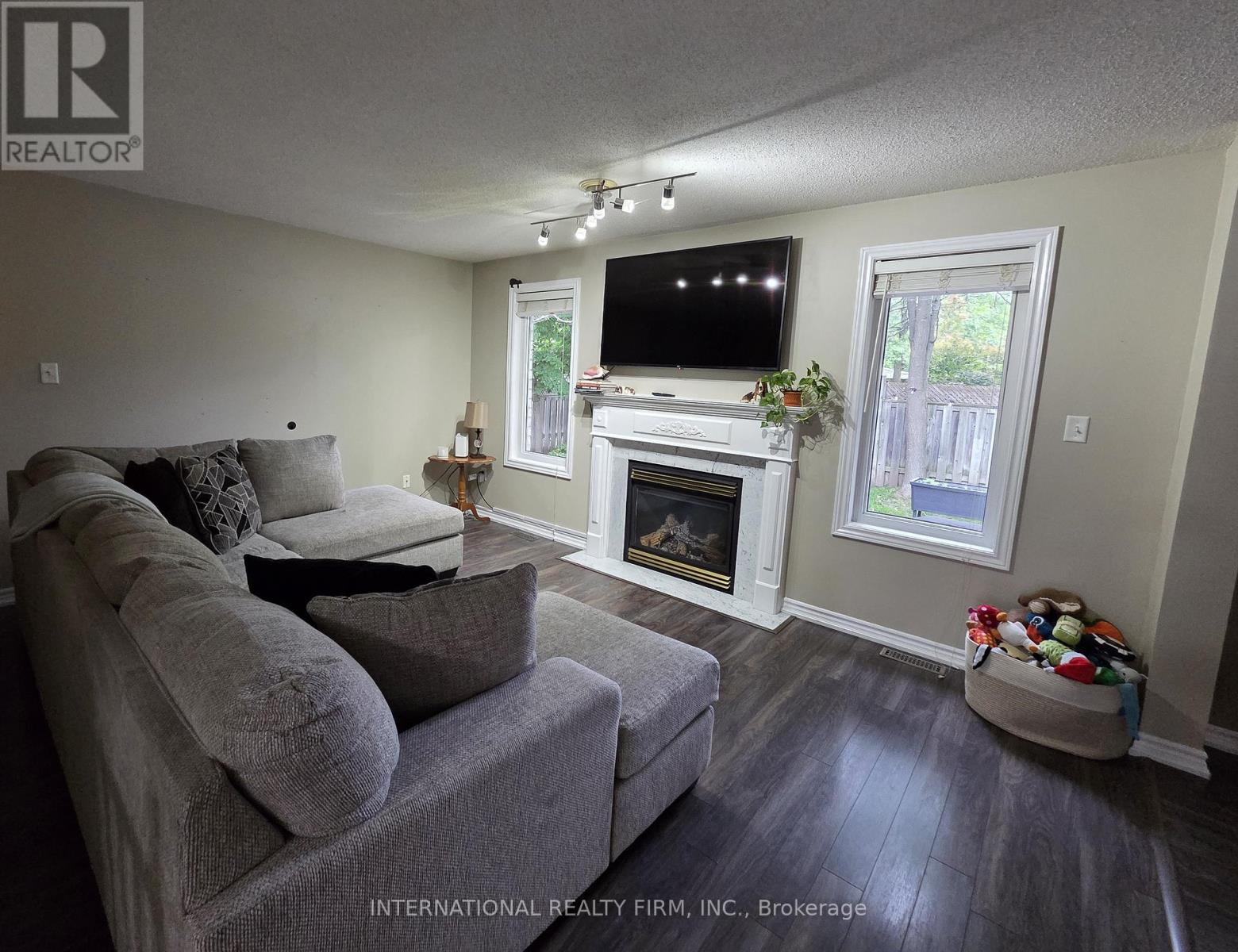 132 ESTHER DRIVE - 8