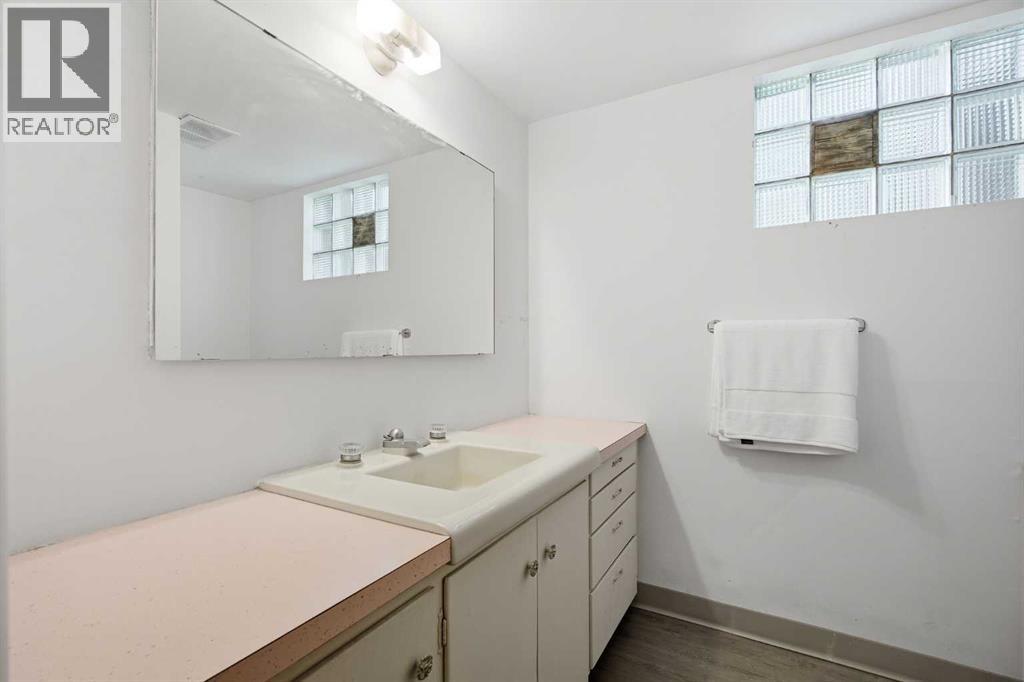 1738 Suffolk Street SW - 24