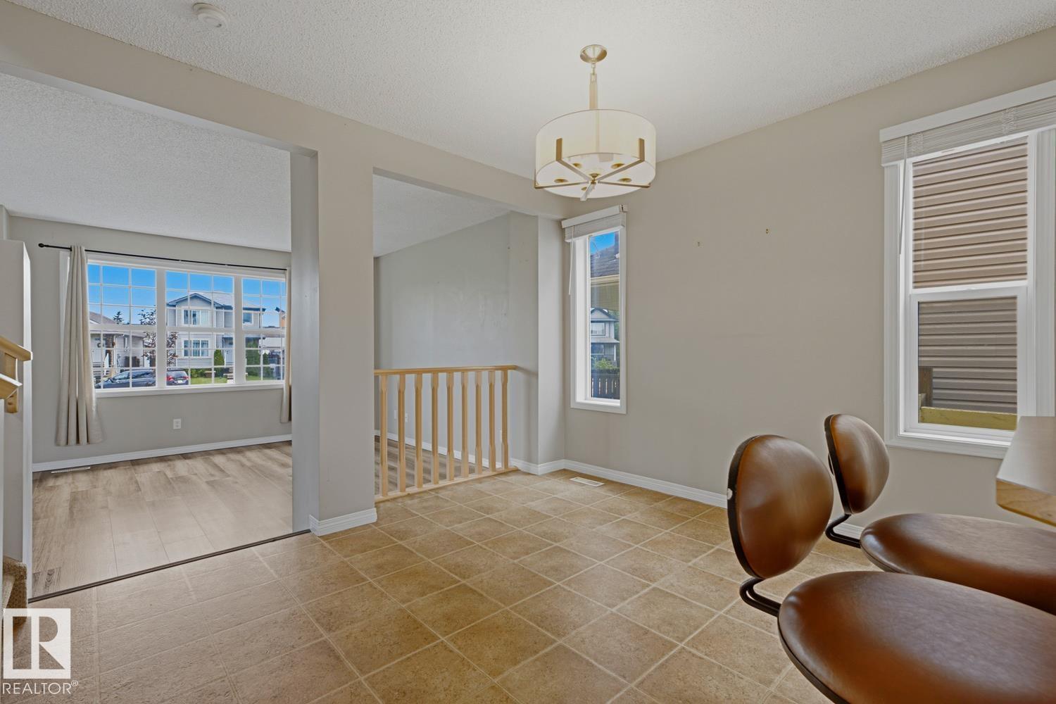 207 SOUTHWICK WAY - 10