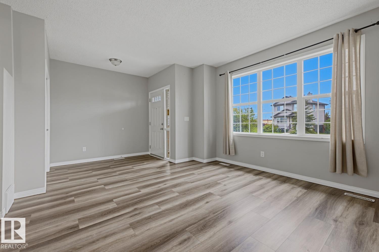 207 SOUTHWICK WAY - 3