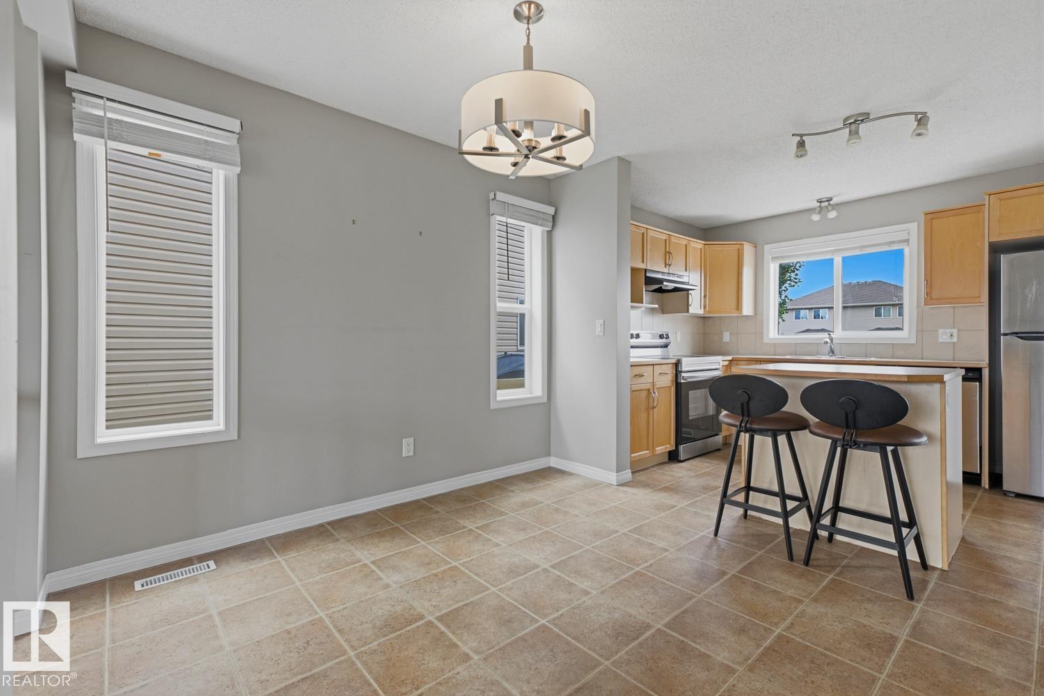 207 SOUTHWICK WAY - 8