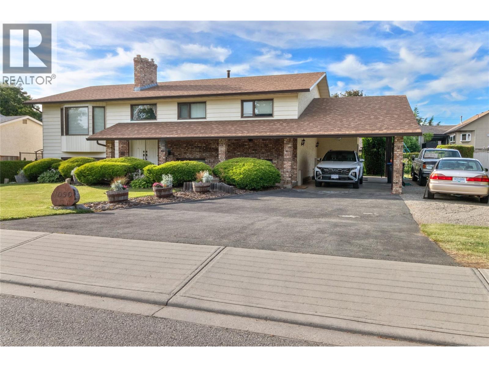 1090 Houghton Road - 1