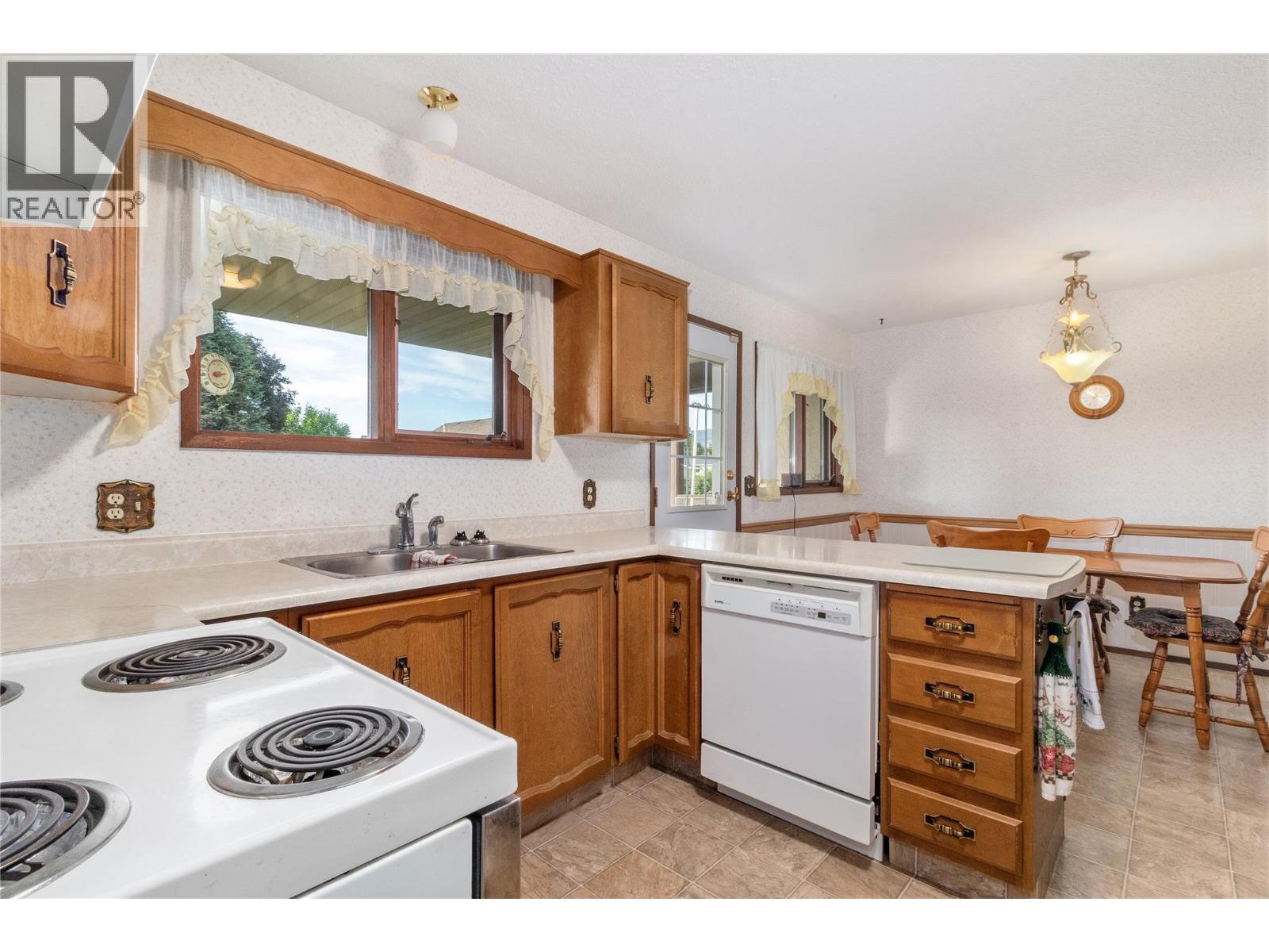 1090 Houghton Road - 14