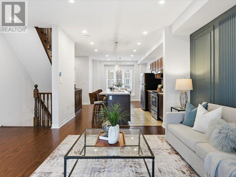 #9 122 DUNDAS STREET E - 10