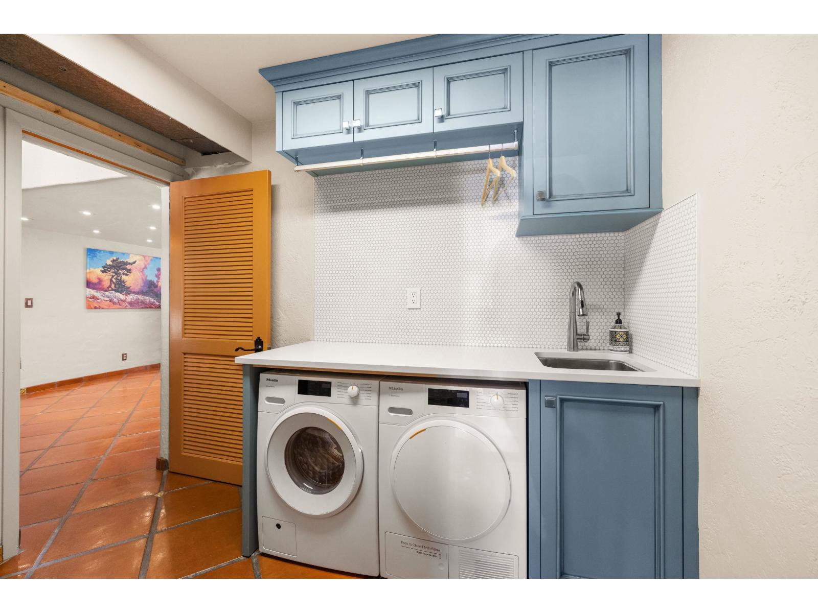 3080 MCBRIDE AVENUE, Surrey