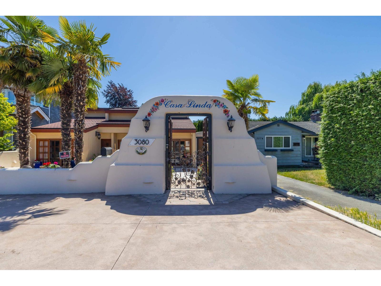 3080 MCBRIDE AVENUE, Surrey