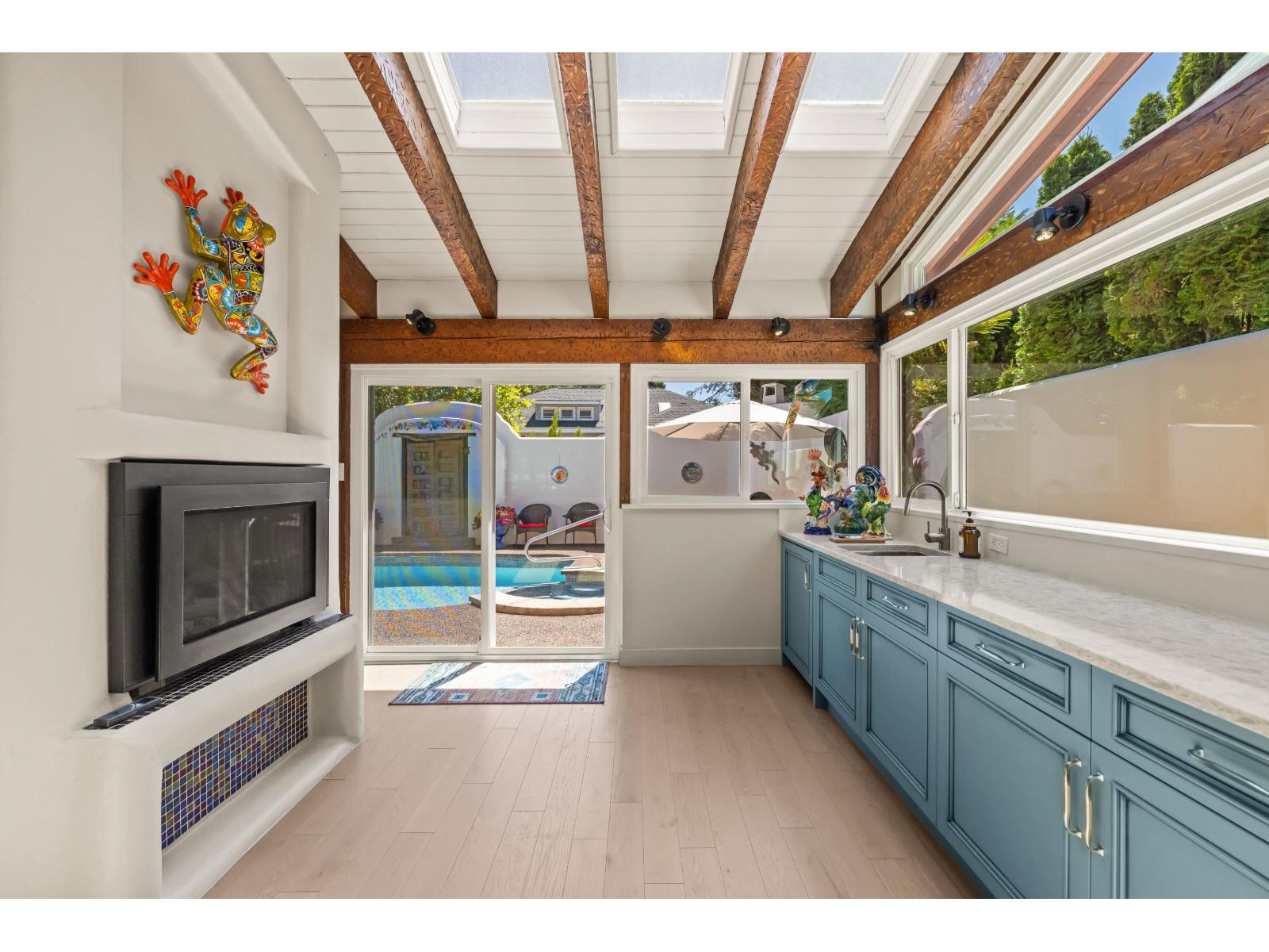 3080 MCBRIDE AVENUE, Surrey