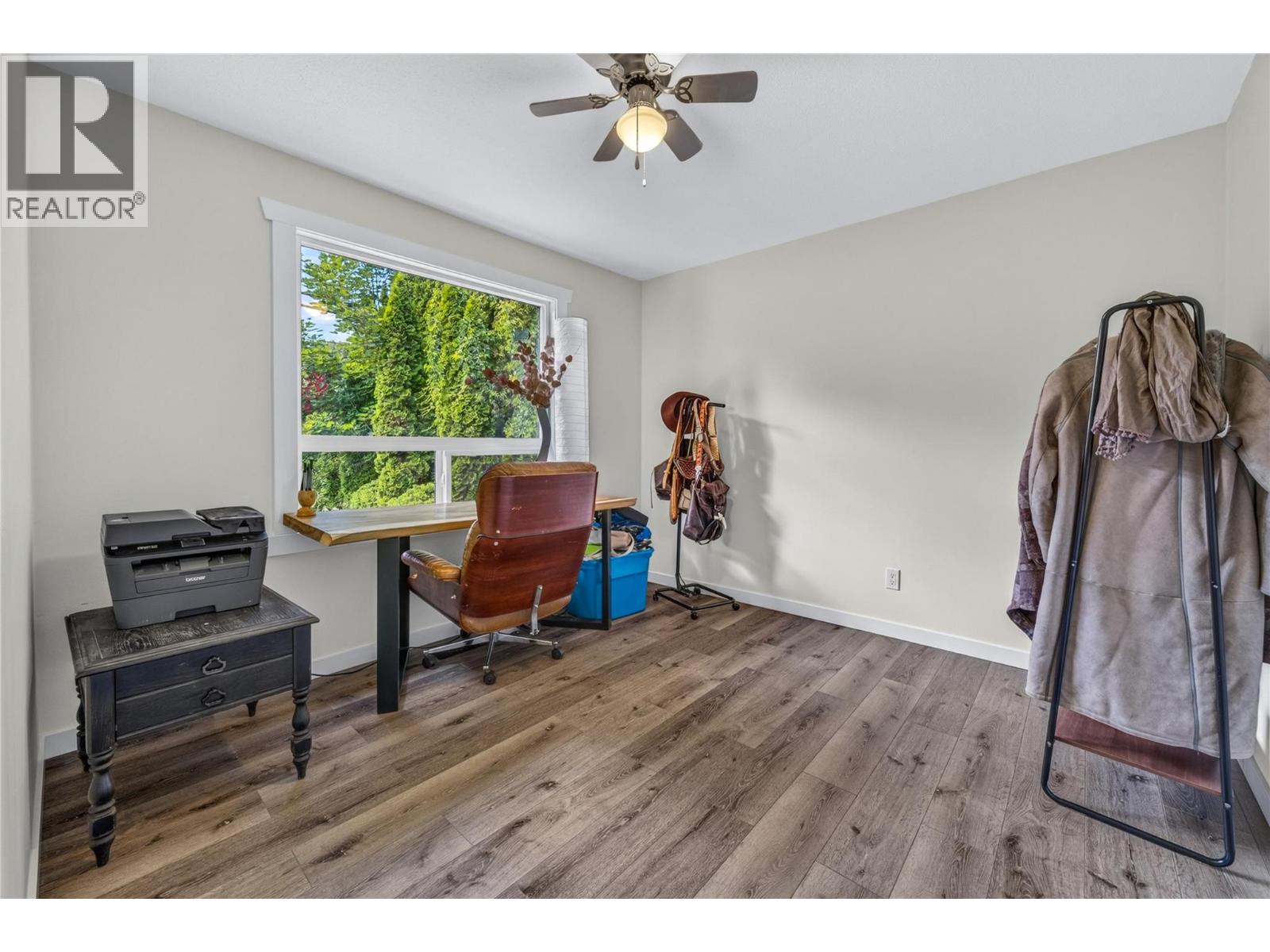 675 Robinson Avenue - 26