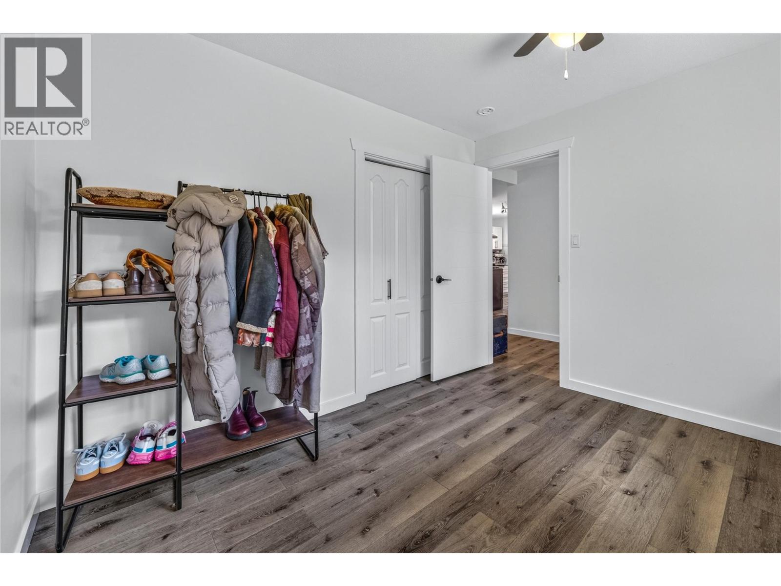 675 Robinson Avenue - 27