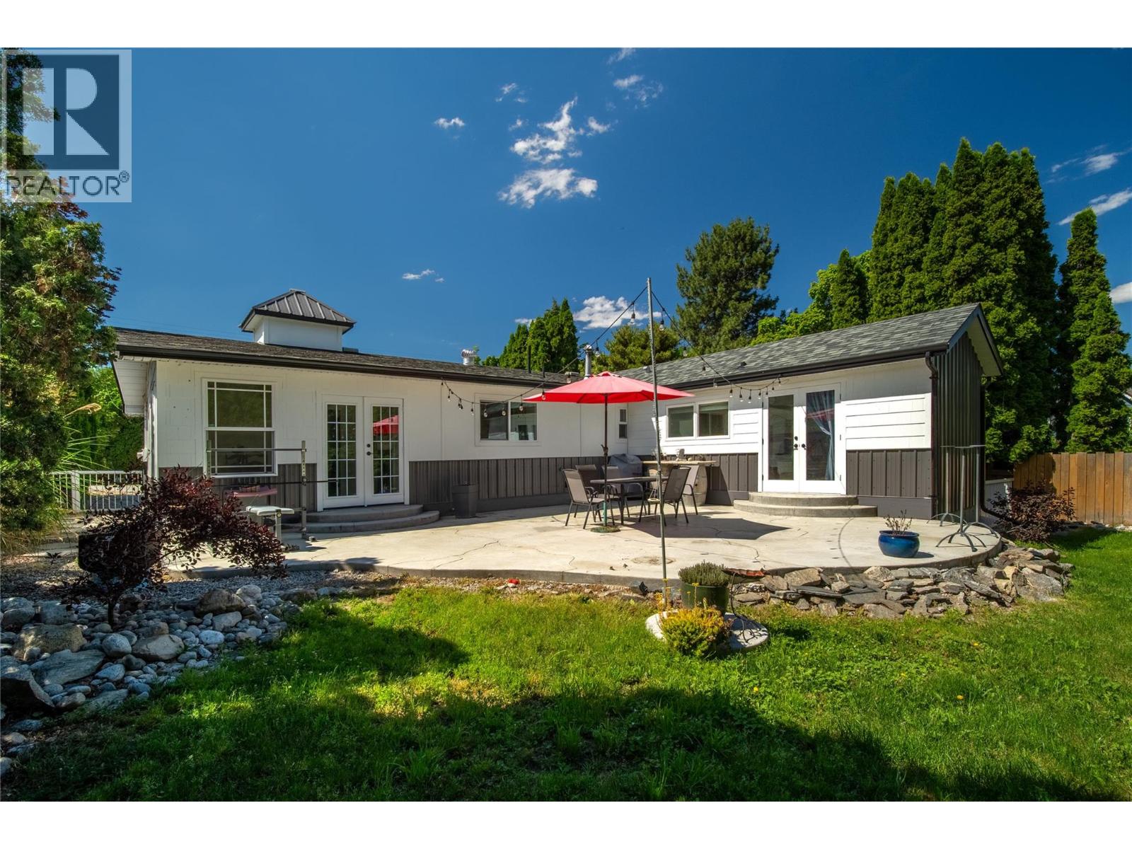 675 Robinson Avenue - 3
