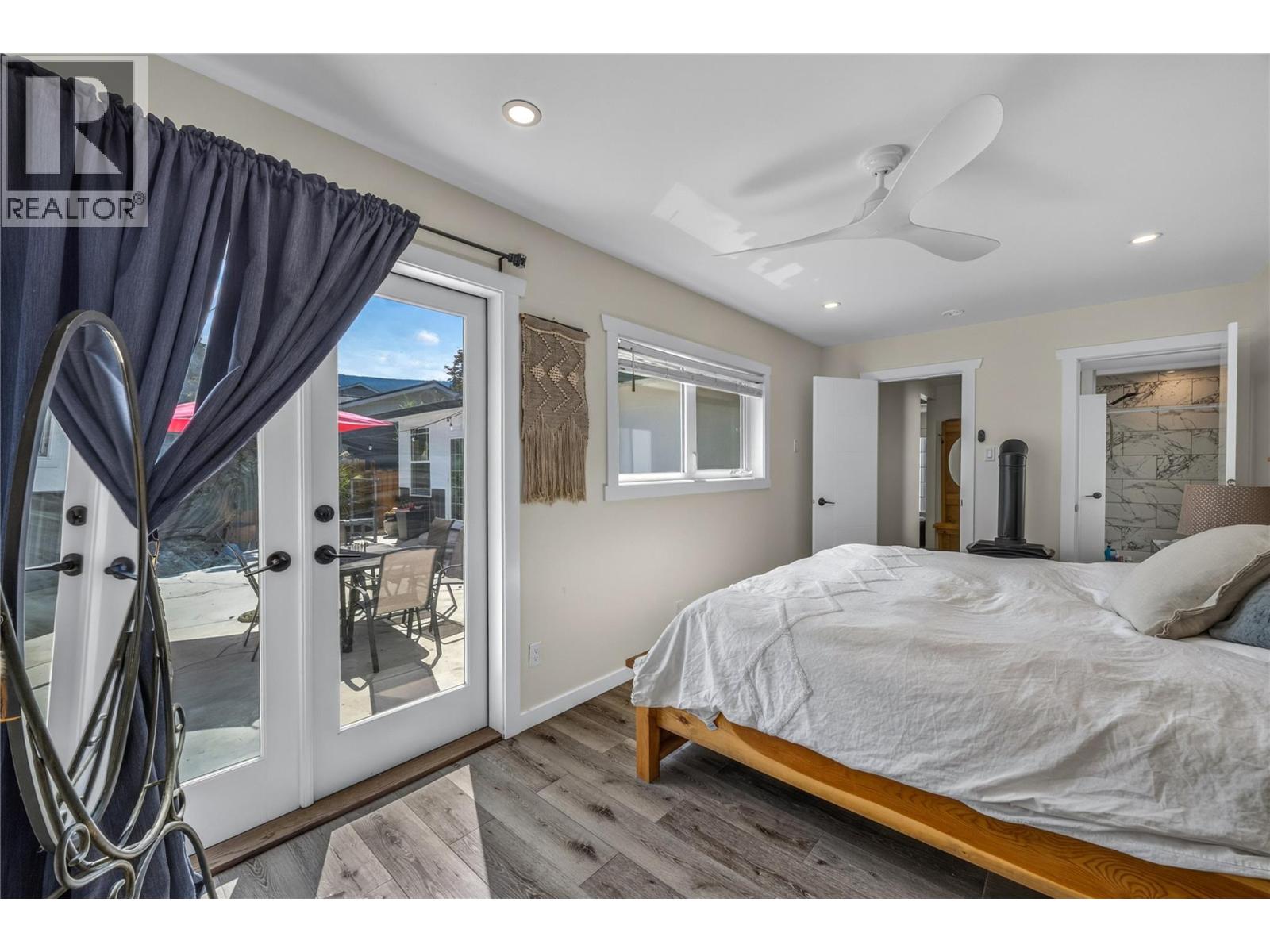 675 Robinson Avenue - 19