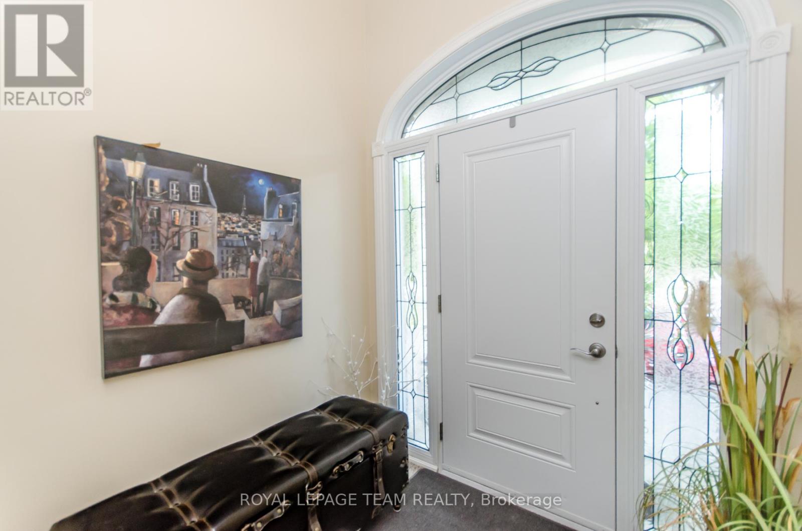 Interior photo's of #524