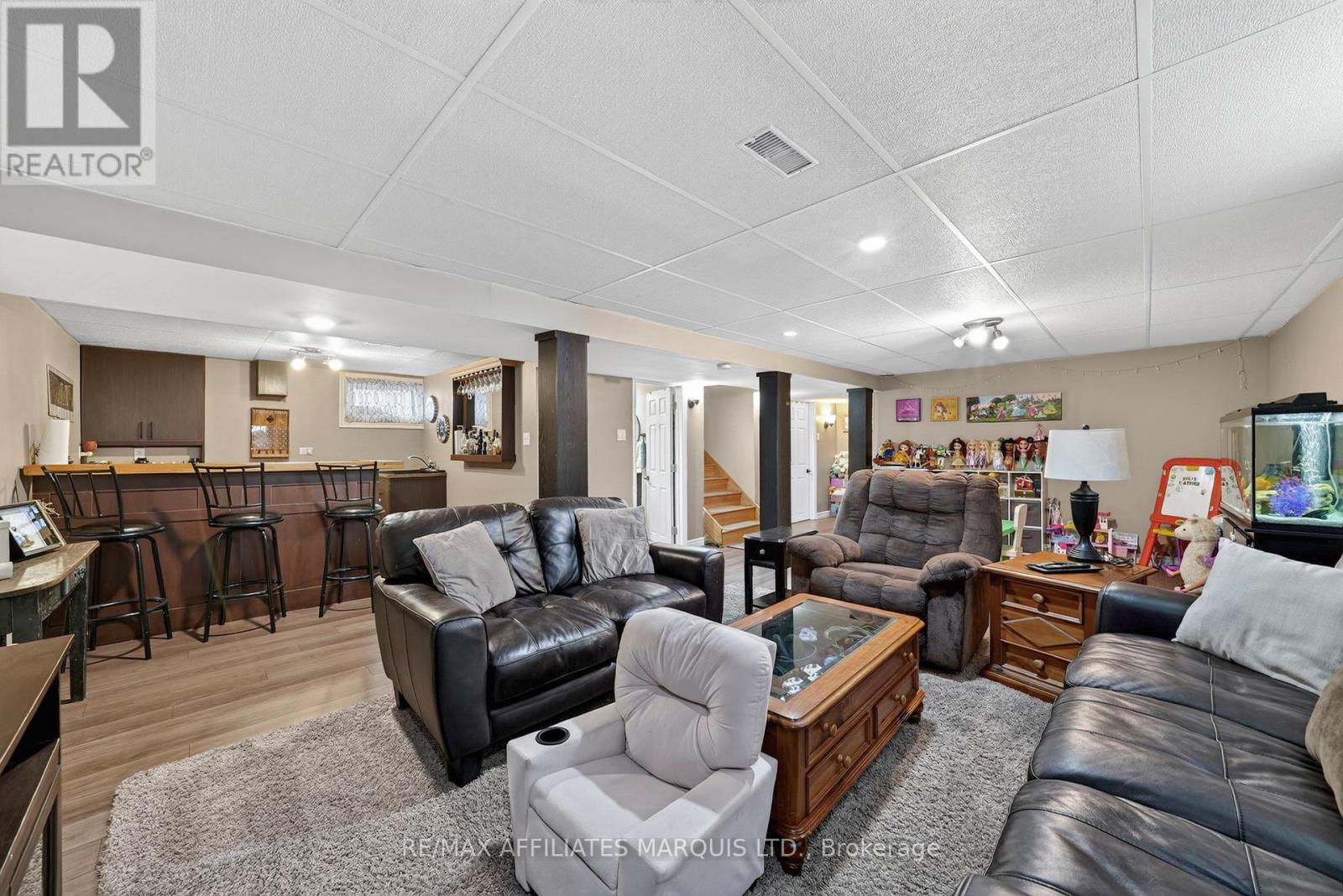 824 ALICE STREET - 25