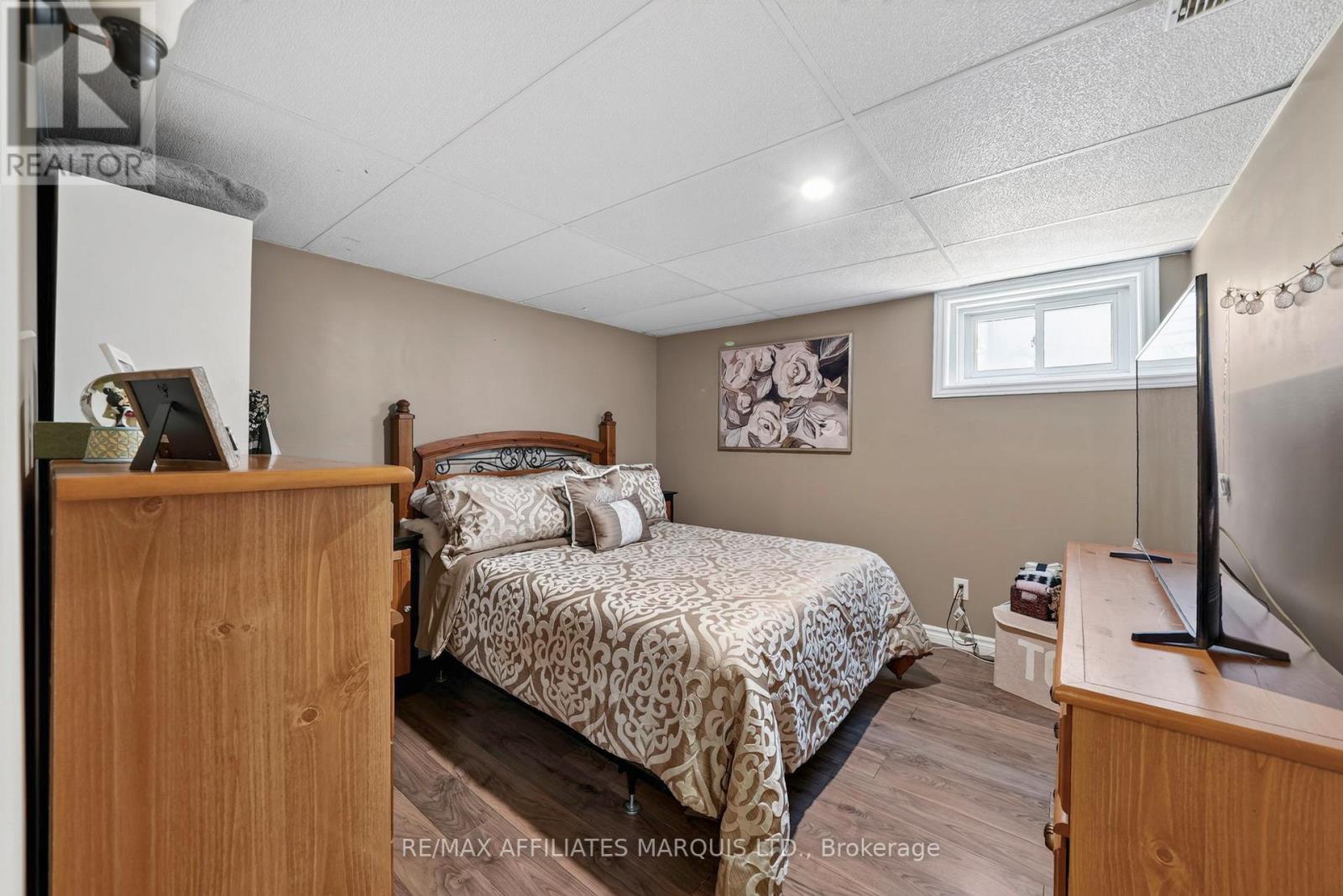 824 ALICE STREET - 30