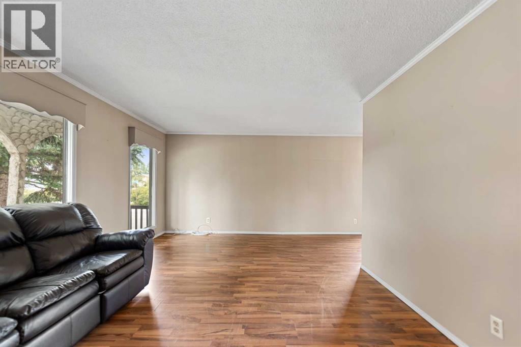 6756 Huntchester Road NE — photo 10