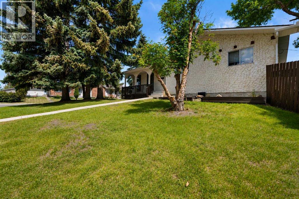 6756 Huntchester Road NE - photo 2