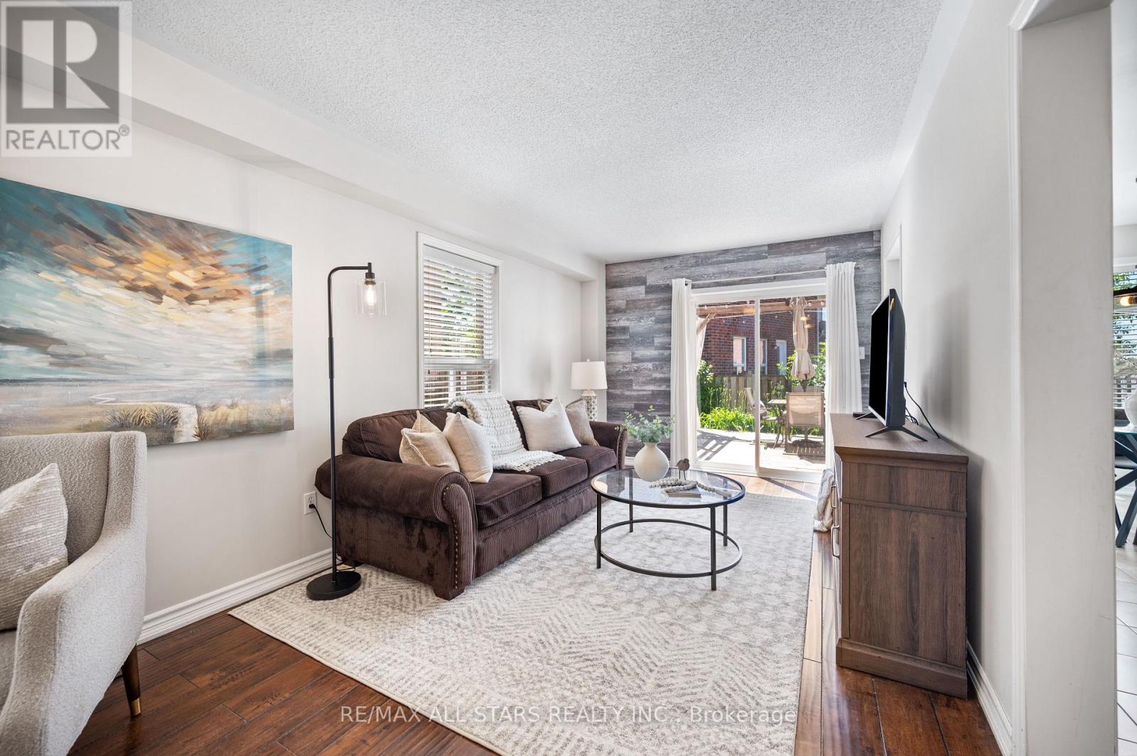 195 RICHARD UNDERHILL AVENUE - 9