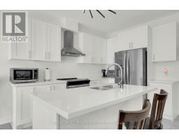 17 Sweet Cicely Street, Springwater, ON L9X2C7 Photo 10