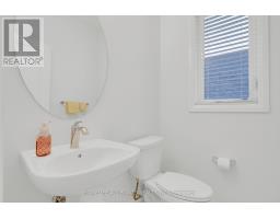 17 Sweet Cicely Street, Springwater, ON L9X2C7 Photo 22