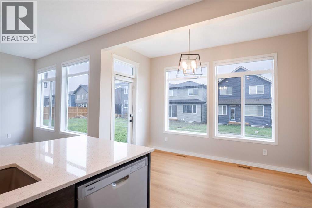 56 Corner Glen Green NE - 10