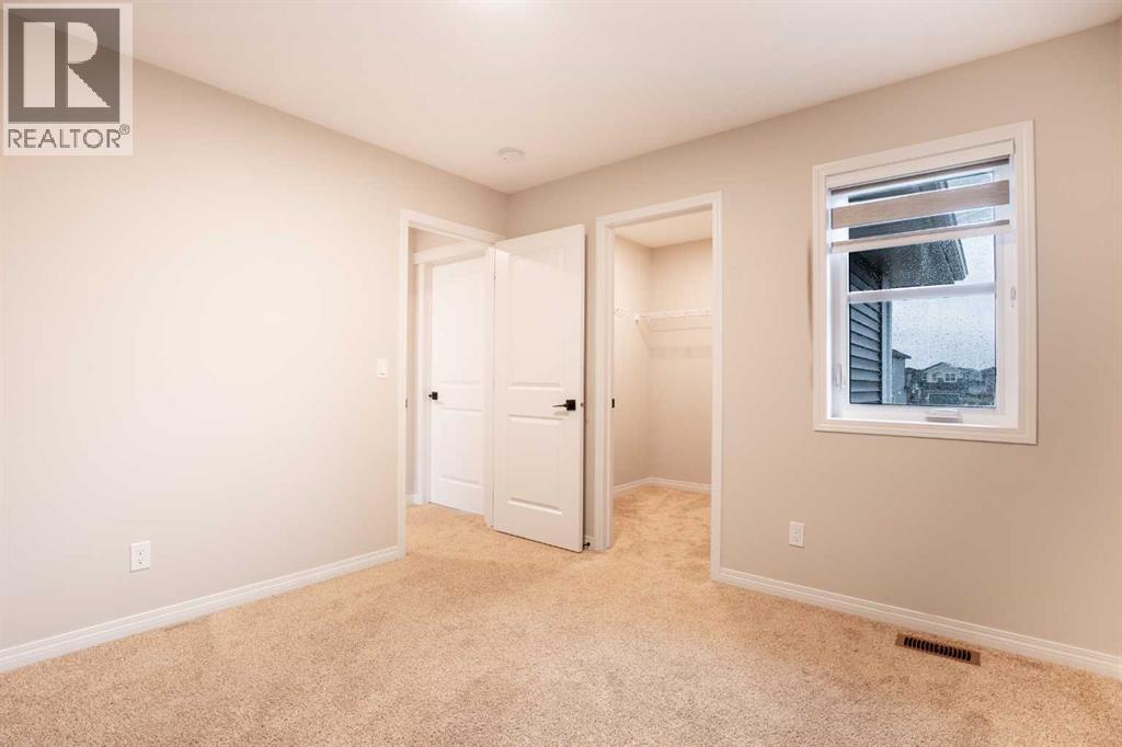 56 Corner Glen Green NE - 27