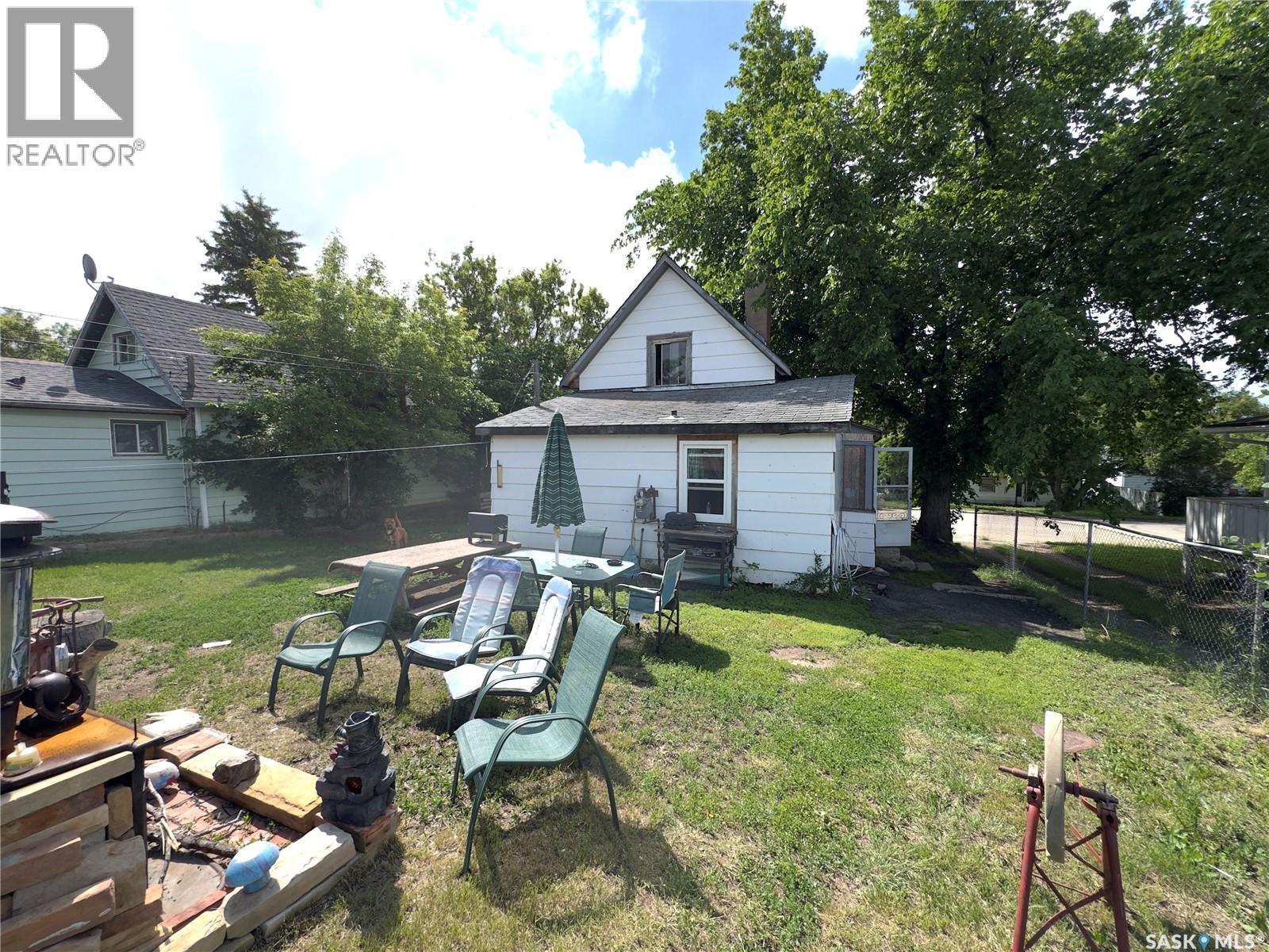 1010 Athabasca STREET E - 18