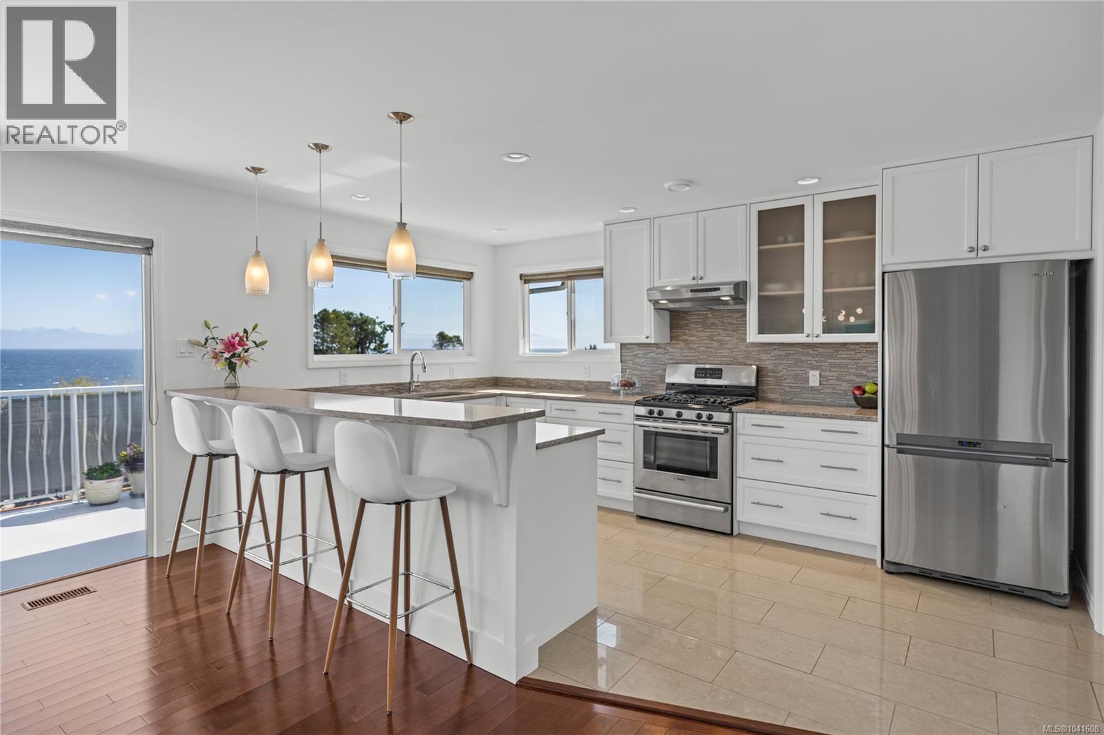 7158 Dickinson Rd - Image 11