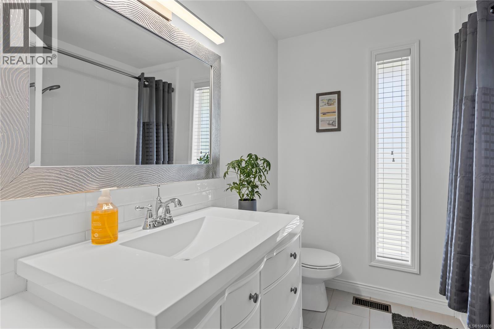 7158 Dickinson Rd - Image 21