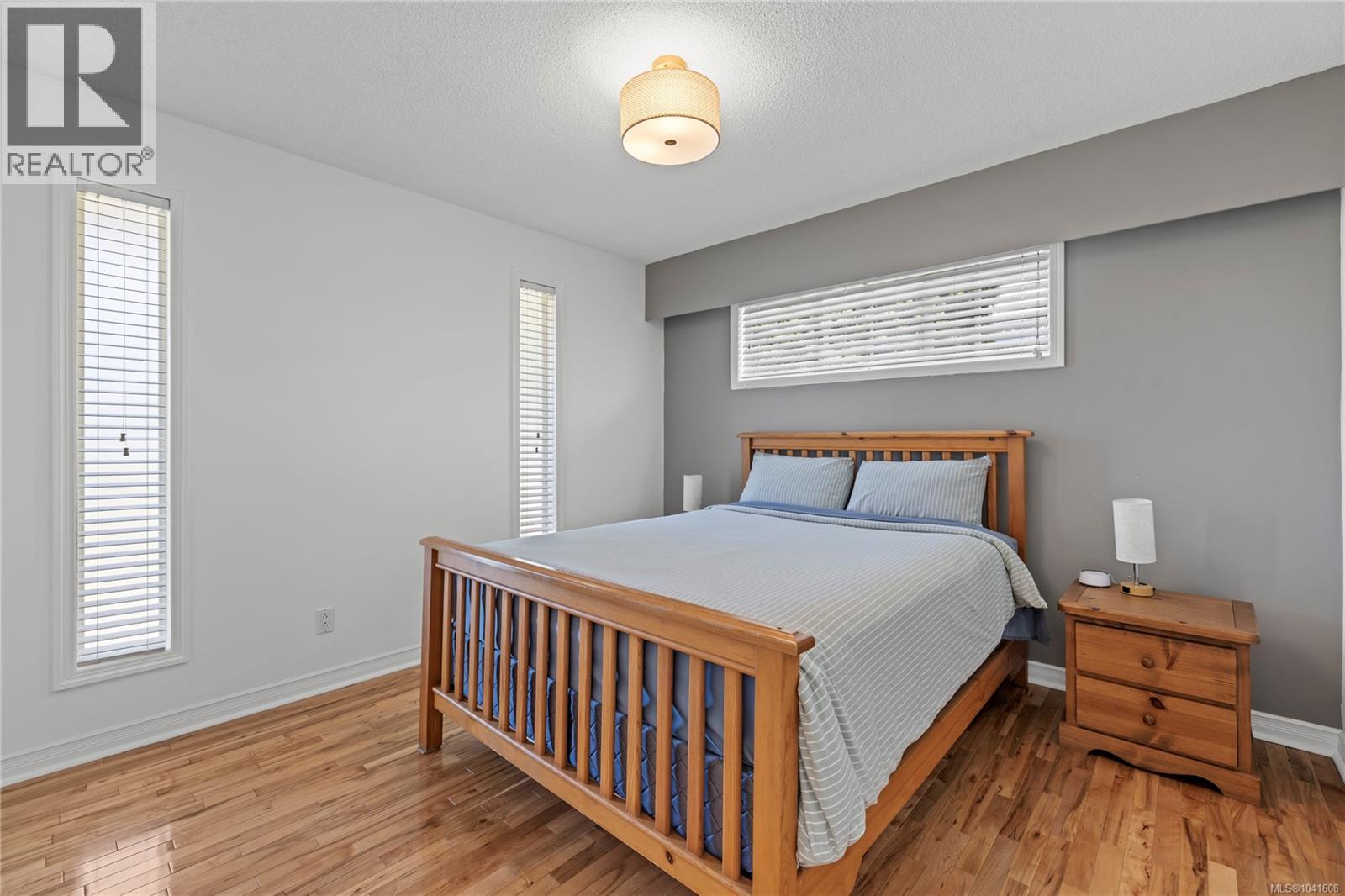 7158 Dickinson Rd - Image 22