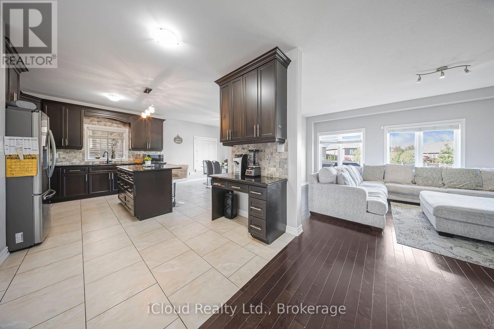 795 ROBERT FERRIE DRIVE - 14
