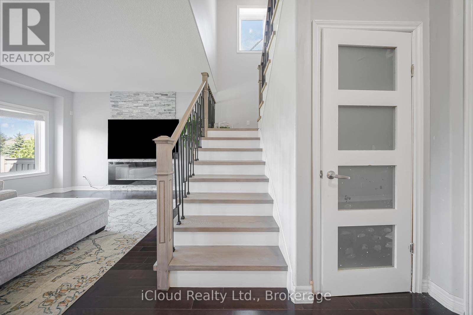 795 ROBERT FERRIE DRIVE - 19
