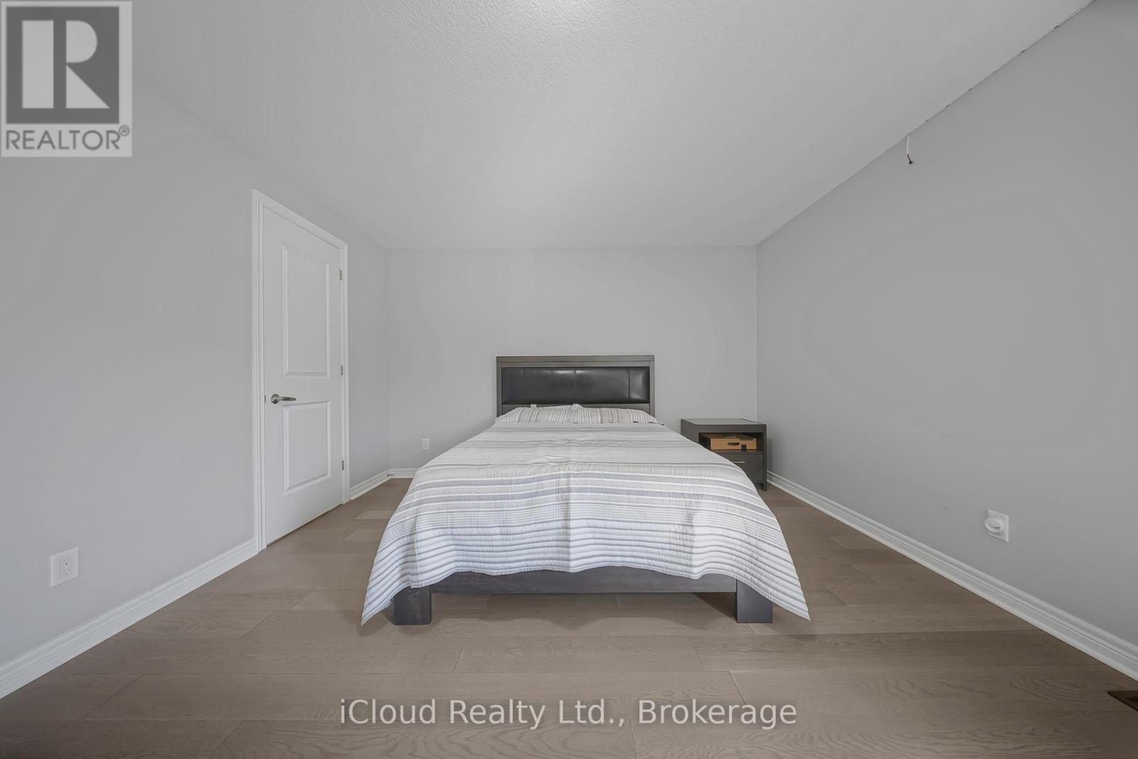 795 ROBERT FERRIE DRIVE - 28
