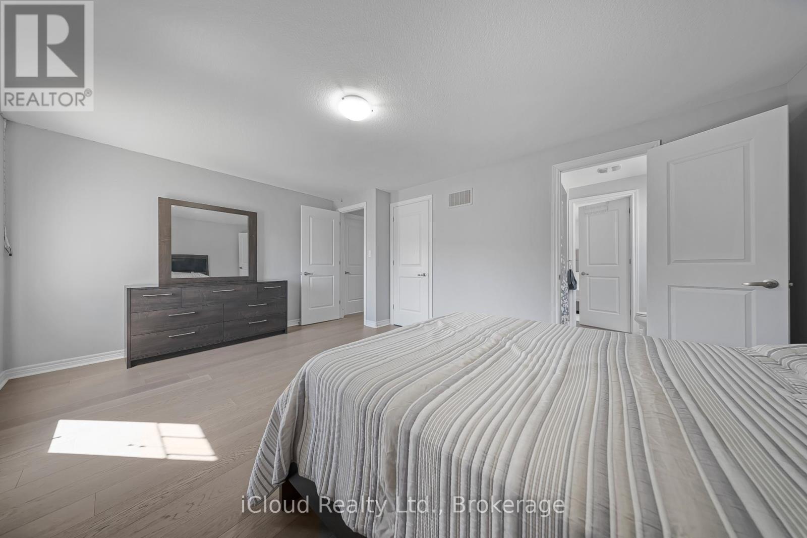 795 ROBERT FERRIE DRIVE - 29
