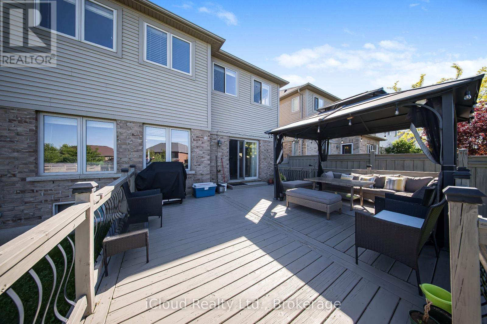795 ROBERT FERRIE DRIVE - 38