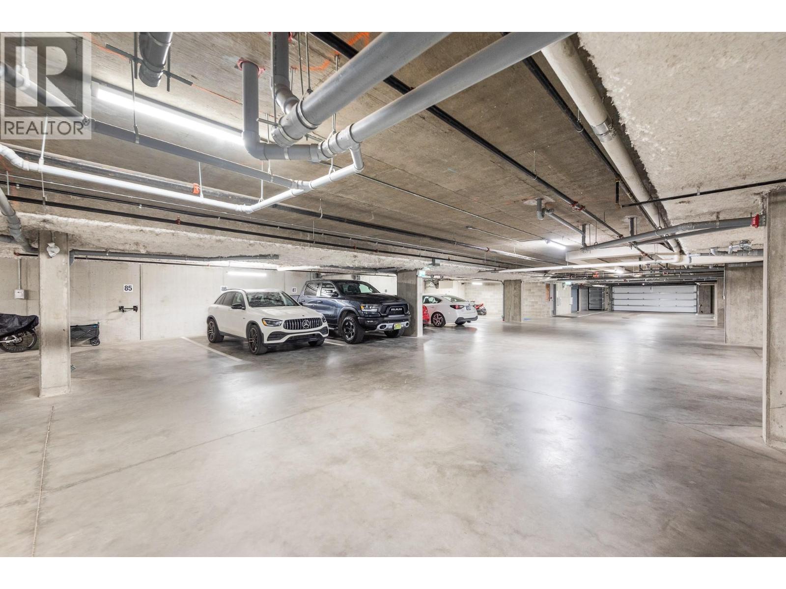 211 3475 Granite Close, Kelowna