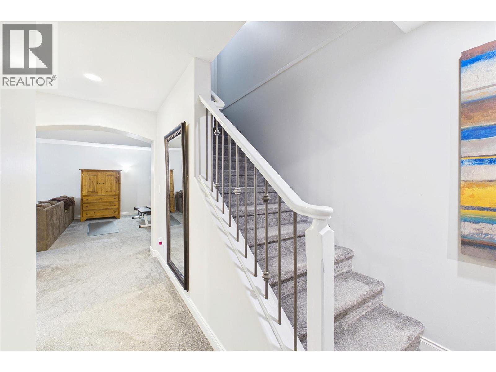 307 McCarren Avenue - 29
