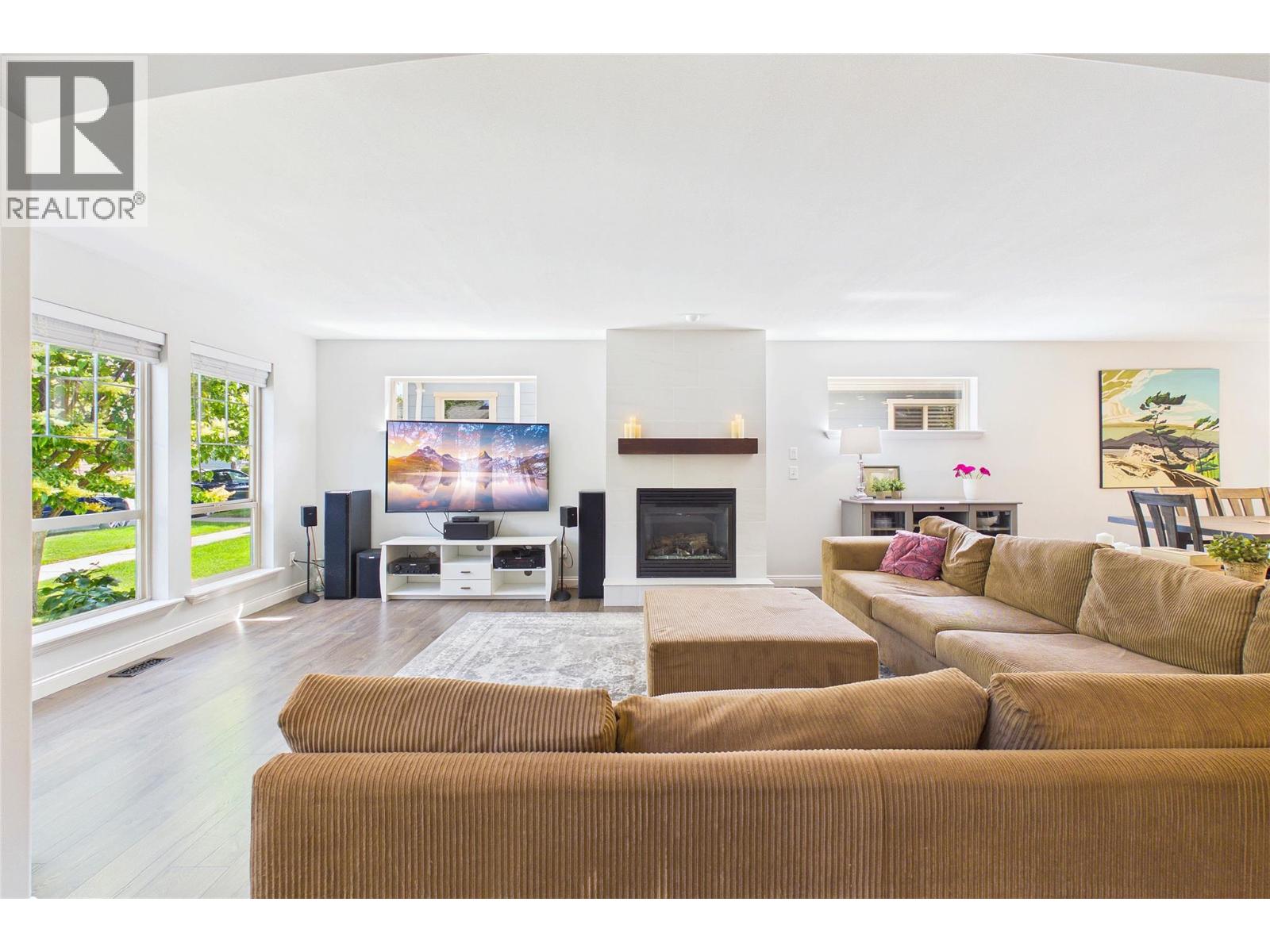 307 McCarren Avenue - 5