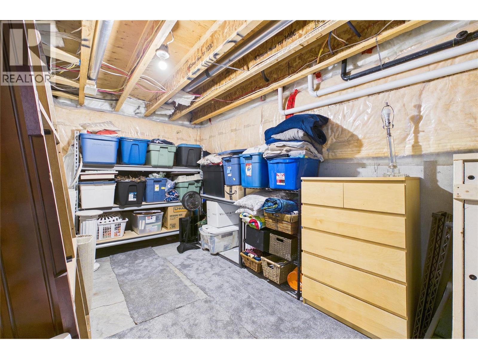 307 McCarren Avenue - 35