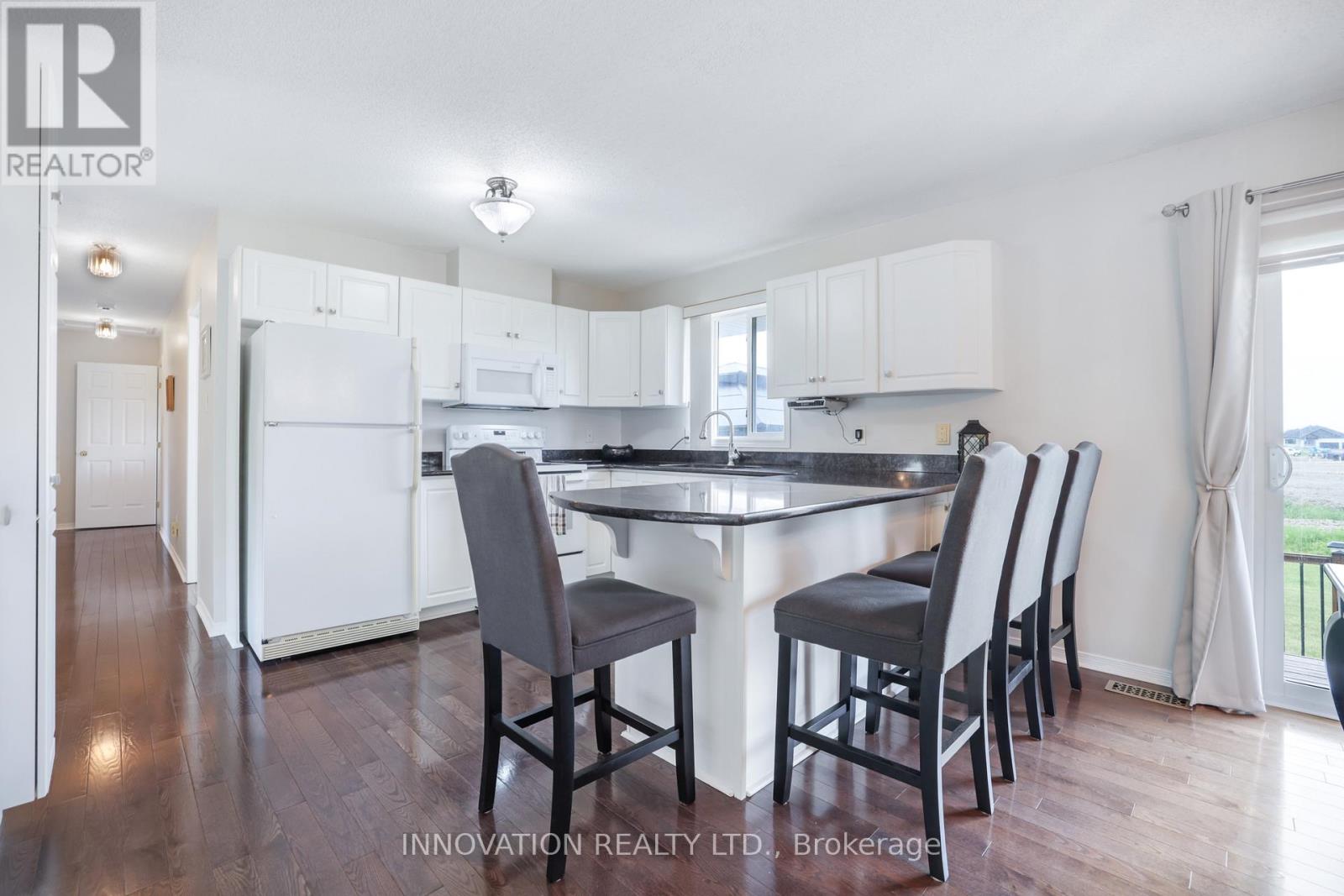 14 RILEY CRESCENT - 14