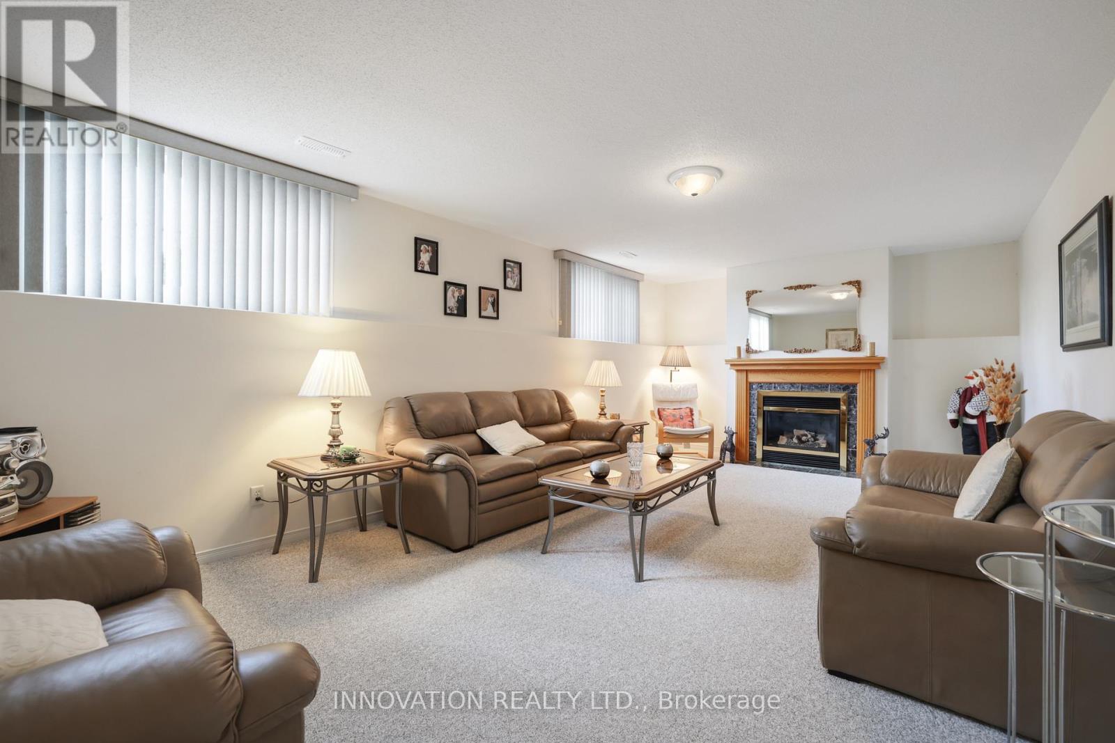14 RILEY CRESCENT - 24