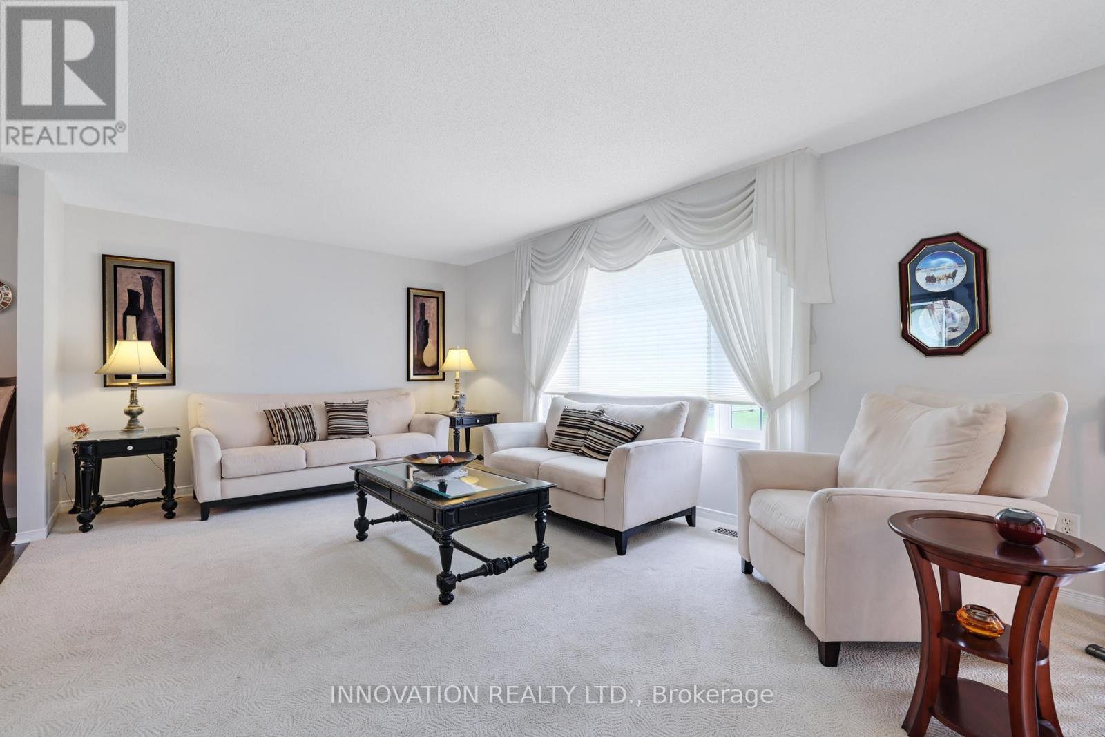 14 RILEY CRESCENT - 6