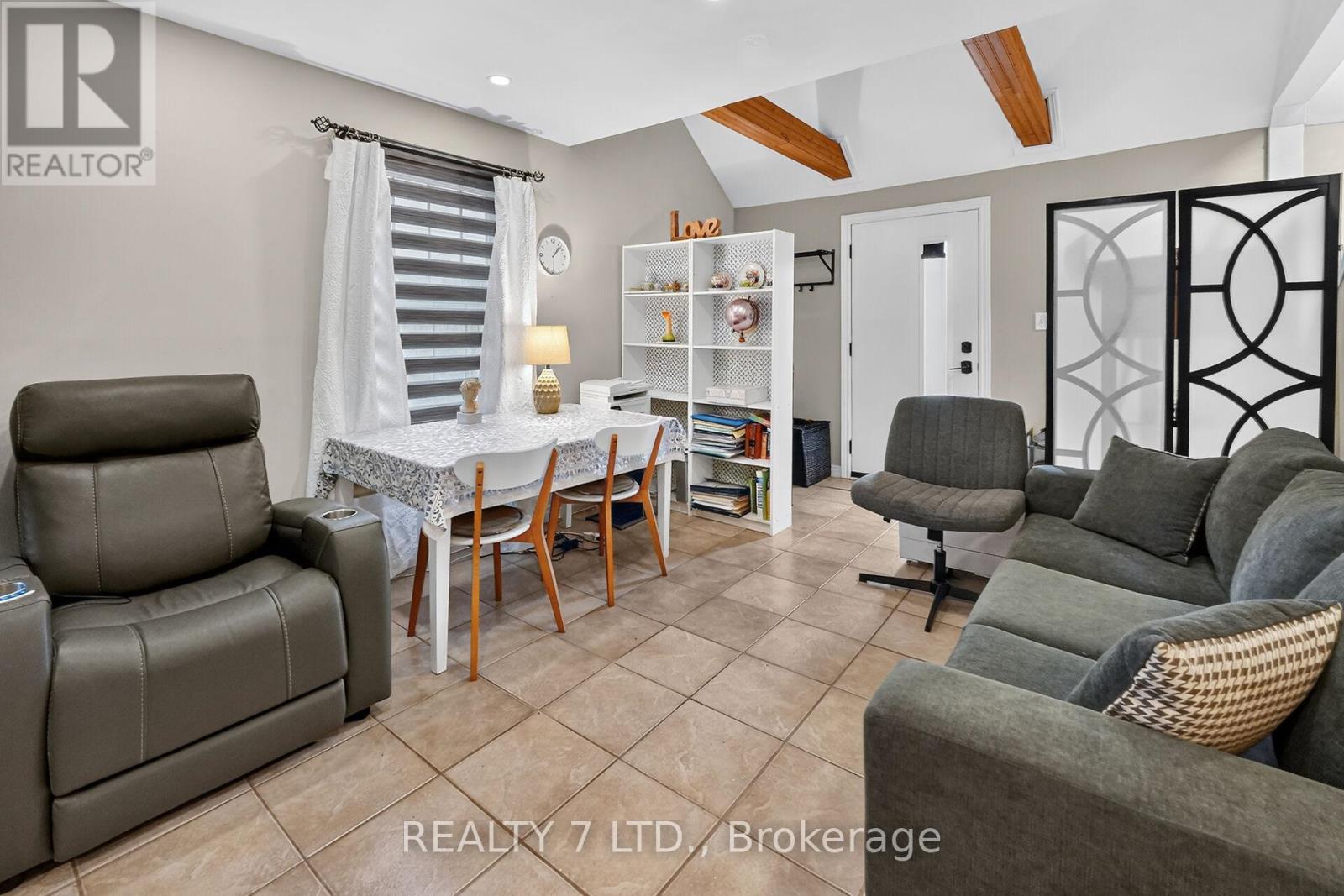 29 LLOYD STREET - Image 7