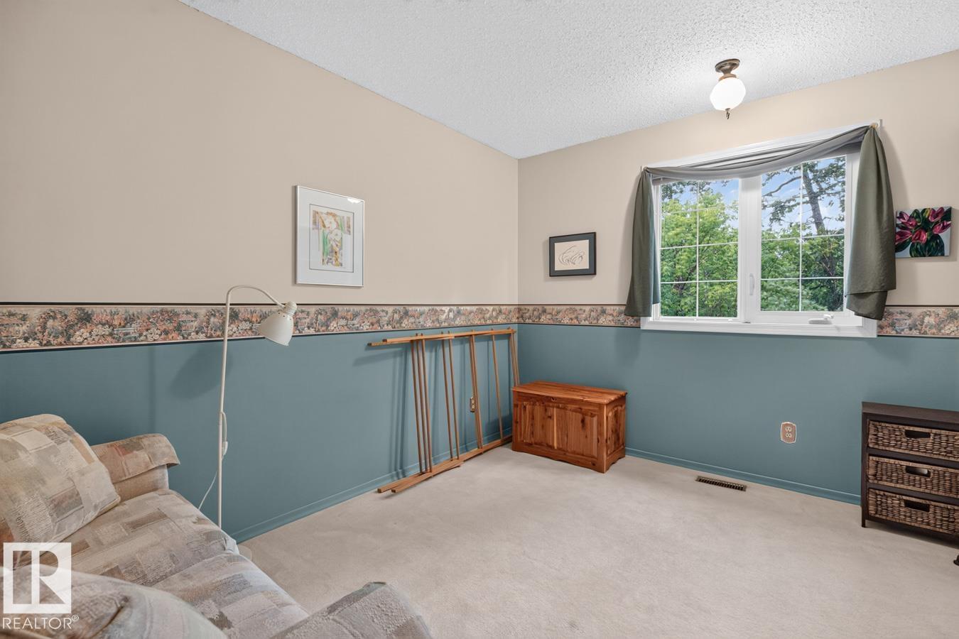 64 MARLBORO DR - 30