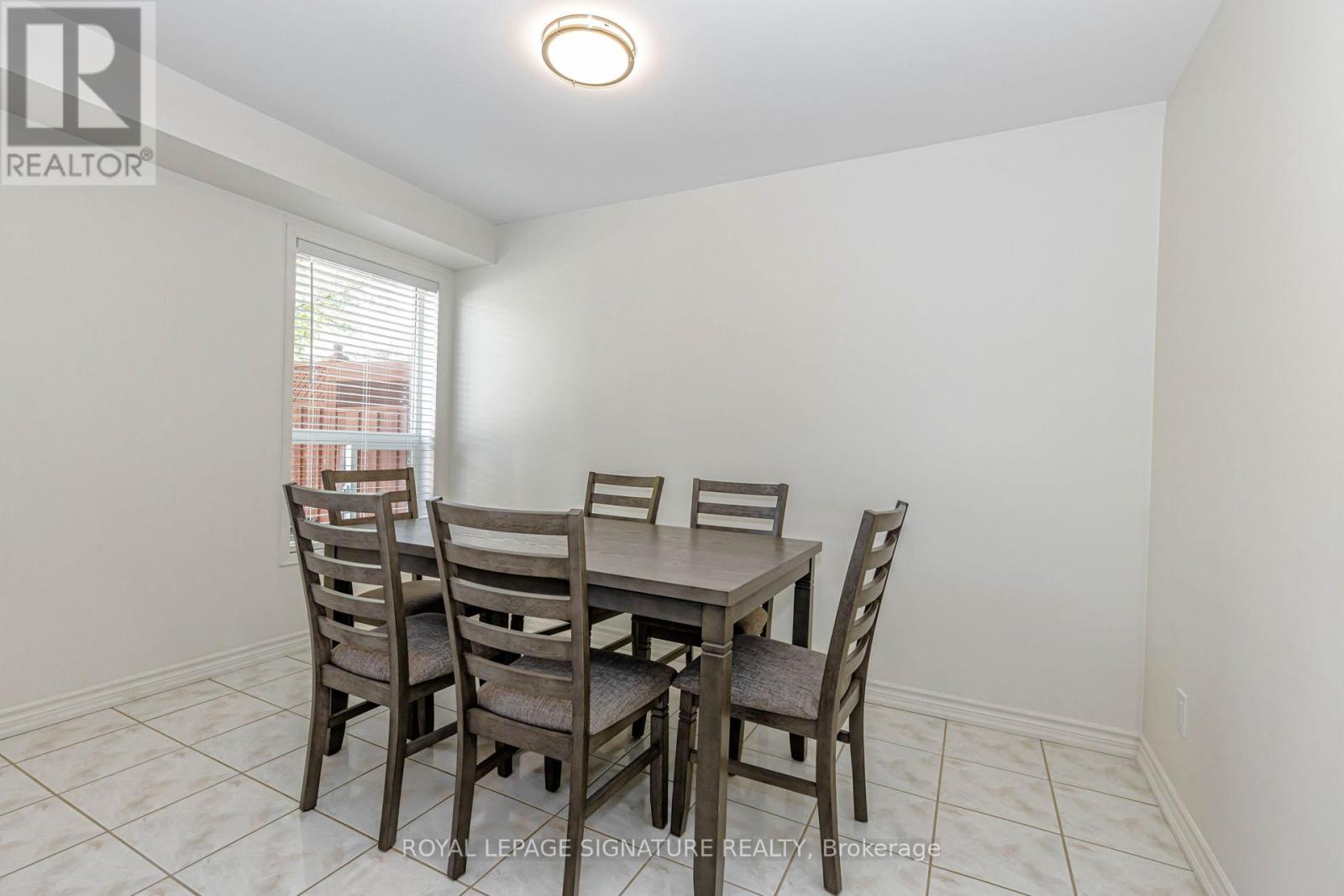 120 TARRAGONA BOULEVARD - 11