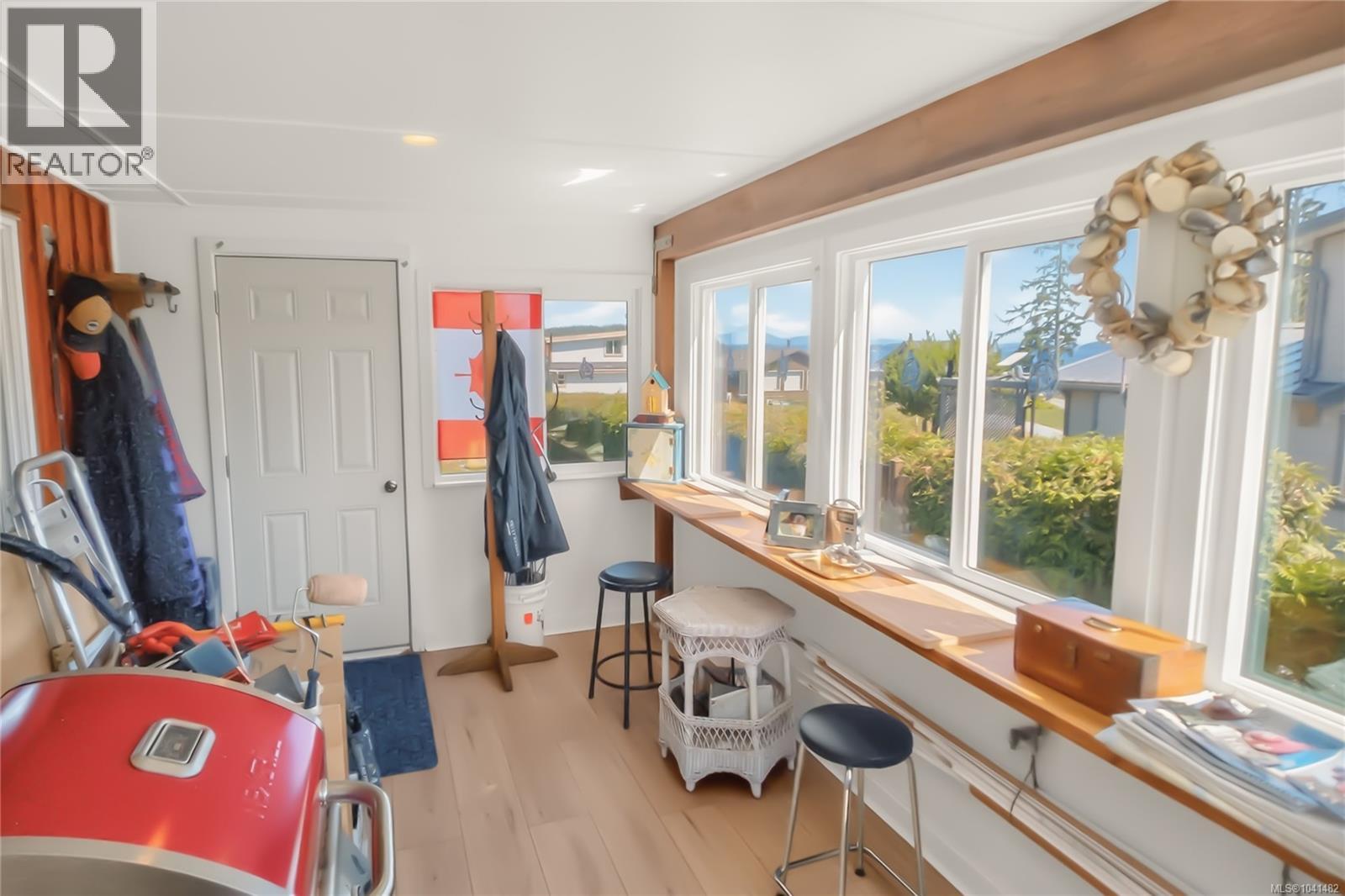 1049 Sixth Ave, Ucluelet