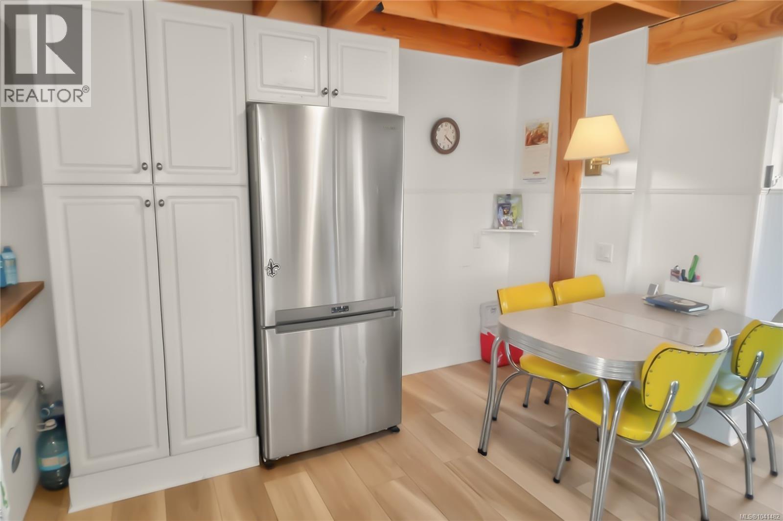 1049 Sixth Ave, Ucluelet